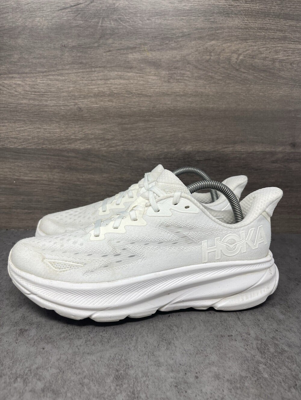 HOKA Clifton 9 Size 8.5 Womens White White Cushioned Road Running Shoes B